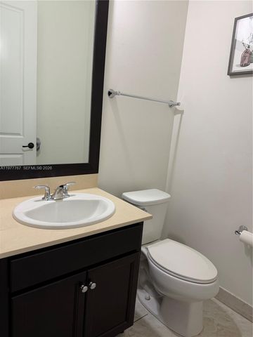 3483 W 97th St, Hialeah, FL 33018