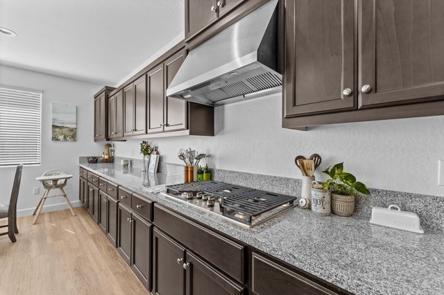 179 Ocean Court, Tulare, CA 93274