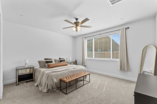 179 Ocean Court, Tulare, CA 93274