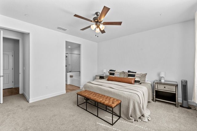 179 Ocean Court, Tulare, CA 93274