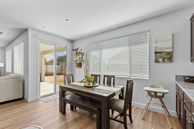 179 Ocean Court, Tulare, CA 93274