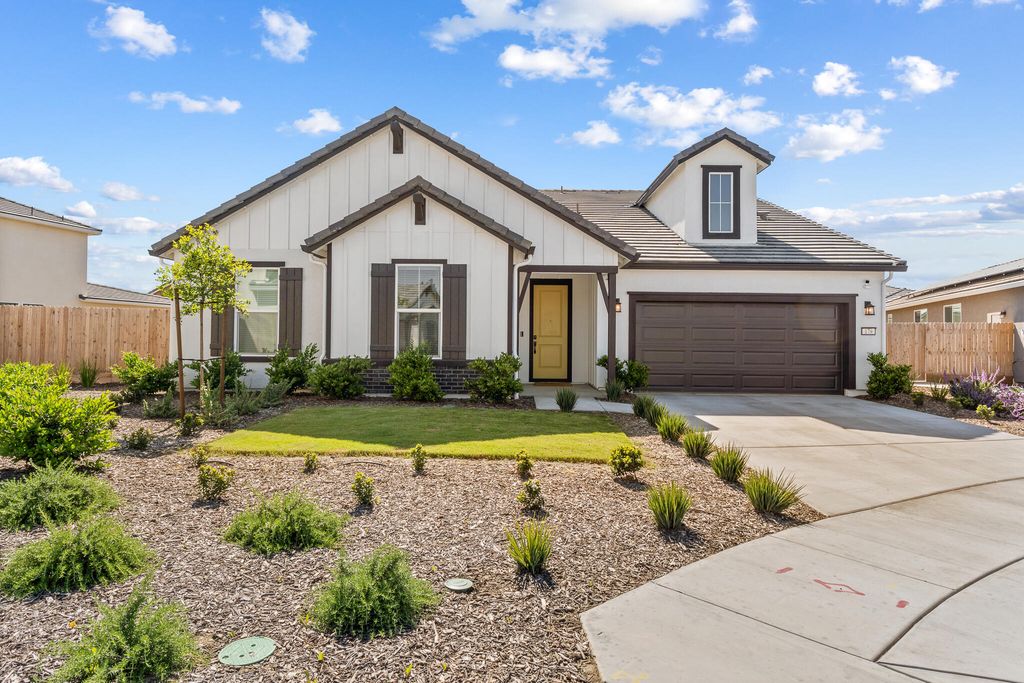 179 Ocean Court, Tulare, CA 93274