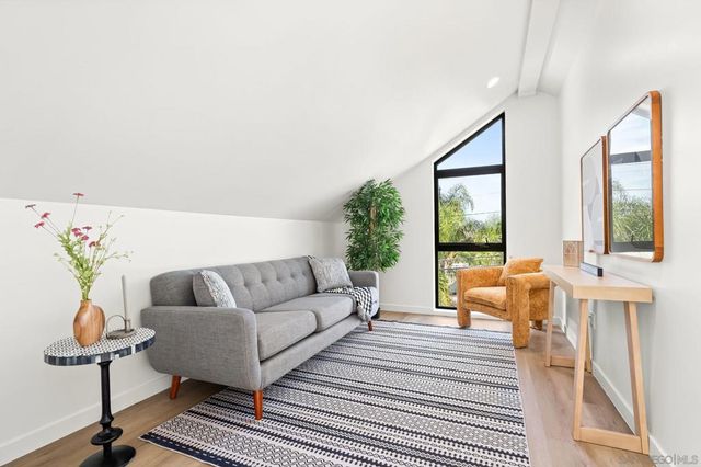 3322 28 Nile St, San Diego, CA 92104