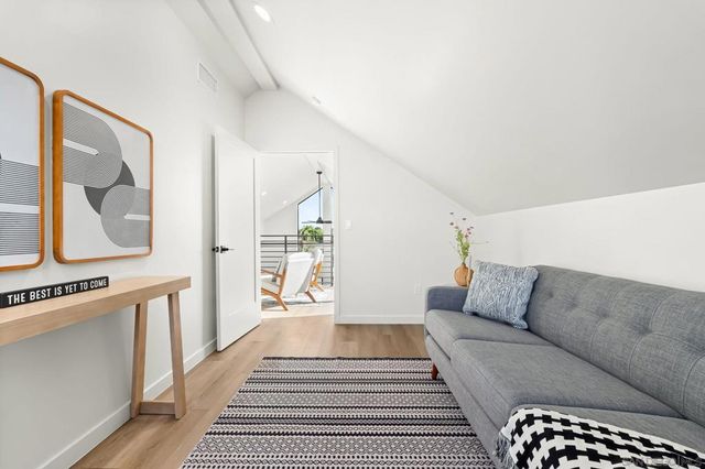 3322 28 Nile St, San Diego, CA 92104