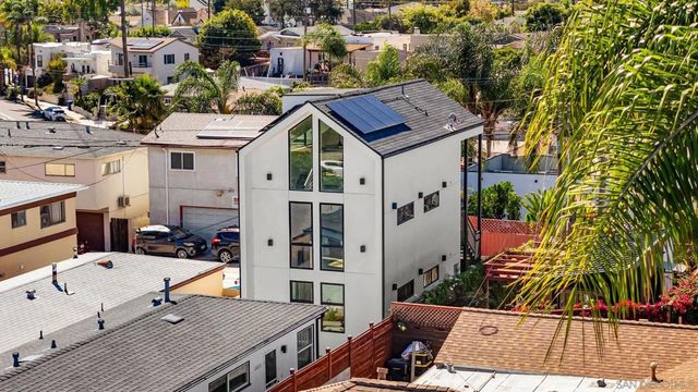 3322 28 Nile St, San Diego, CA 92104