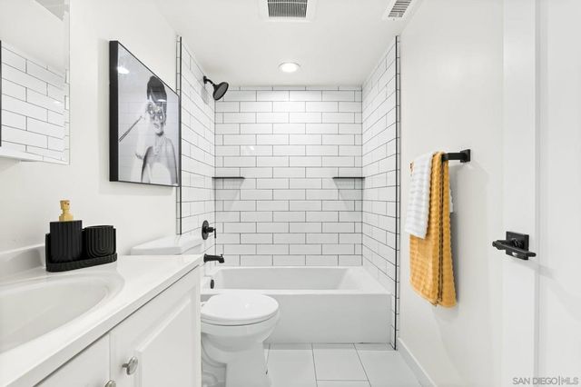 3322 28 Nile St, San Diego, CA 92104