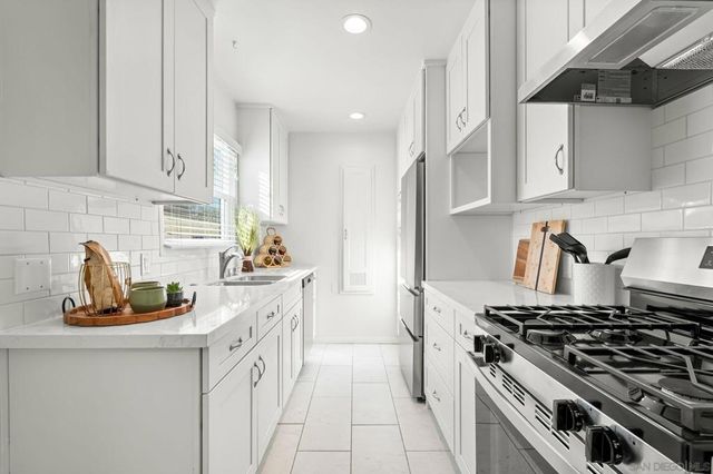 3322 28 Nile St, San Diego, CA 92104