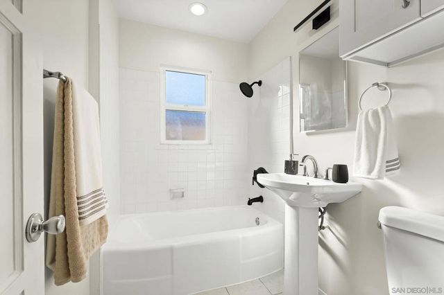 3322 28 Nile St, San Diego, CA 92104