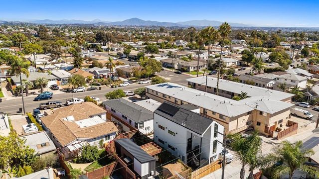 3322 28 Nile St, San Diego, CA 92104