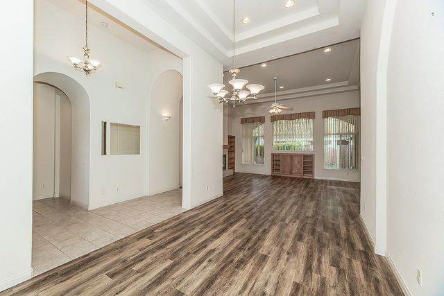 873 E Green Acres Drive, Fresno, CA 93720