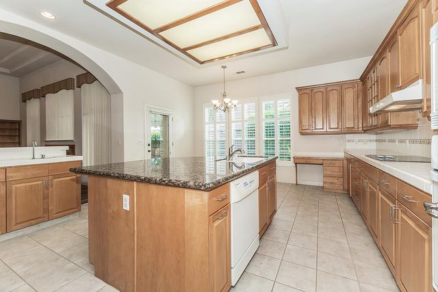 873 E Green Acres Drive, Fresno, CA 93720