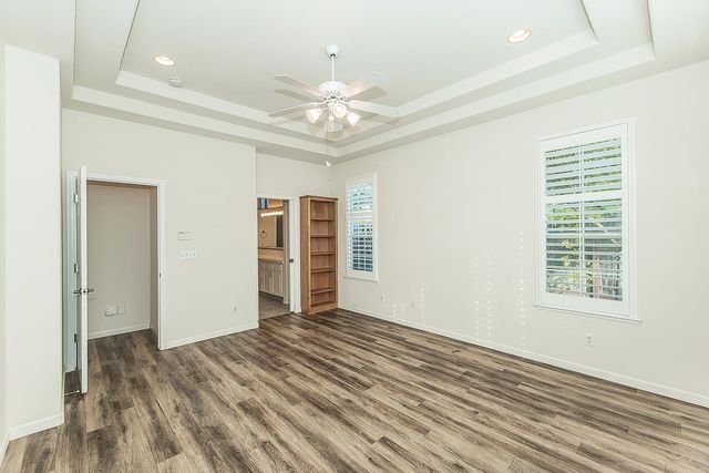 873 E Green Acres Drive, Fresno, CA 93720