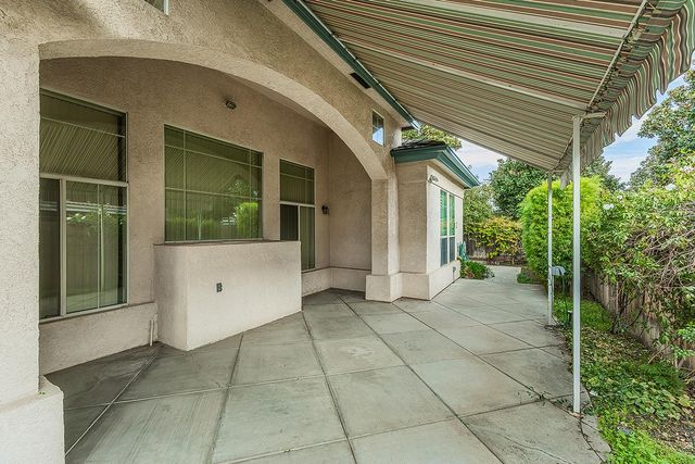 873 E Green Acres Drive, Fresno, CA 93720