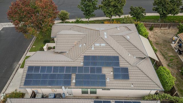 873 E Green Acres Drive, Fresno, CA 93720