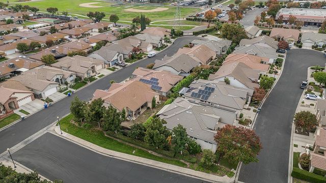 873 E Green Acres Drive, Fresno, CA 93720