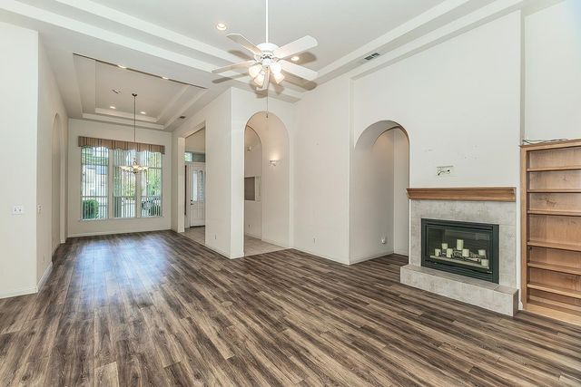 873 E Green Acres Drive, Fresno, CA 93720