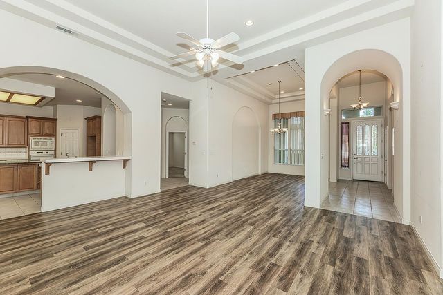 873 E Green Acres Drive, Fresno, CA 93720