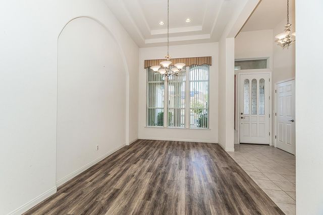 873 E Green Acres Drive, Fresno, CA 93720