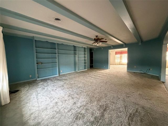 705 E Whitmer, Sentinel, OK 73664