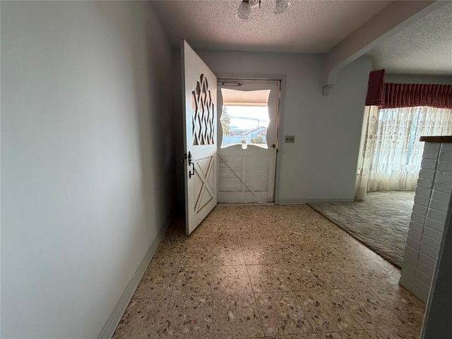 705 E Whitmer, Sentinel, OK 73664