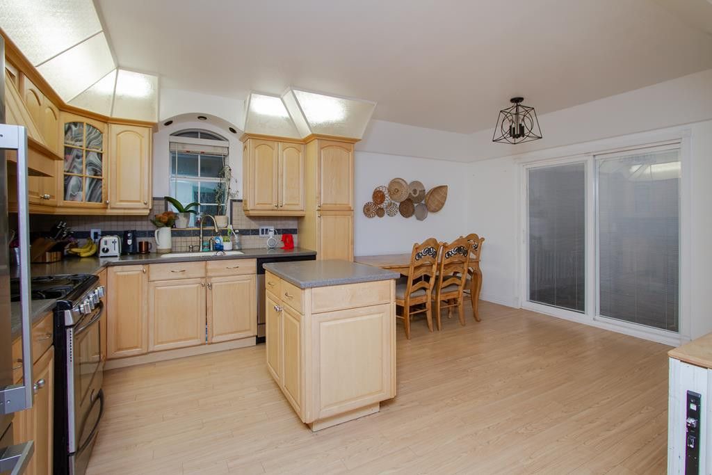 Image 16 of property listing at 316 N Van Buren Street, San Angelo, TX 76901