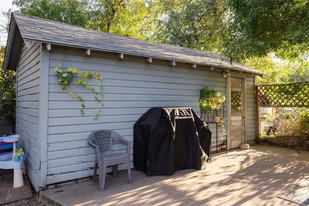 Image 35 of property listing at 316 N Van Buren Street, San Angelo, TX 76901