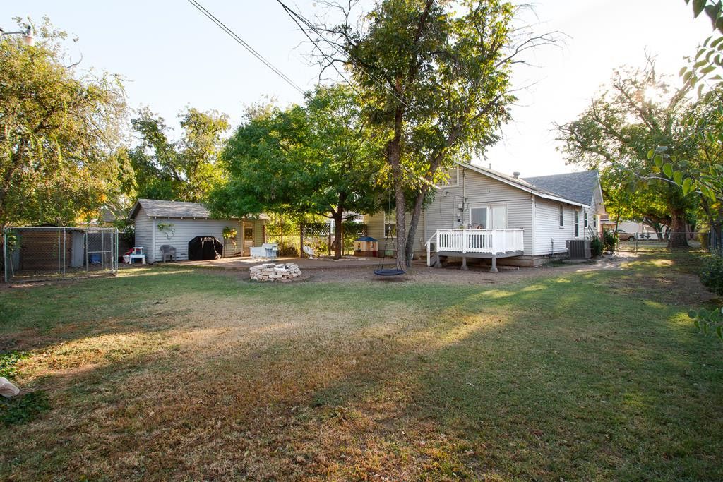 Image 45 of property listing at 316 N Van Buren Street, San Angelo, TX 76901