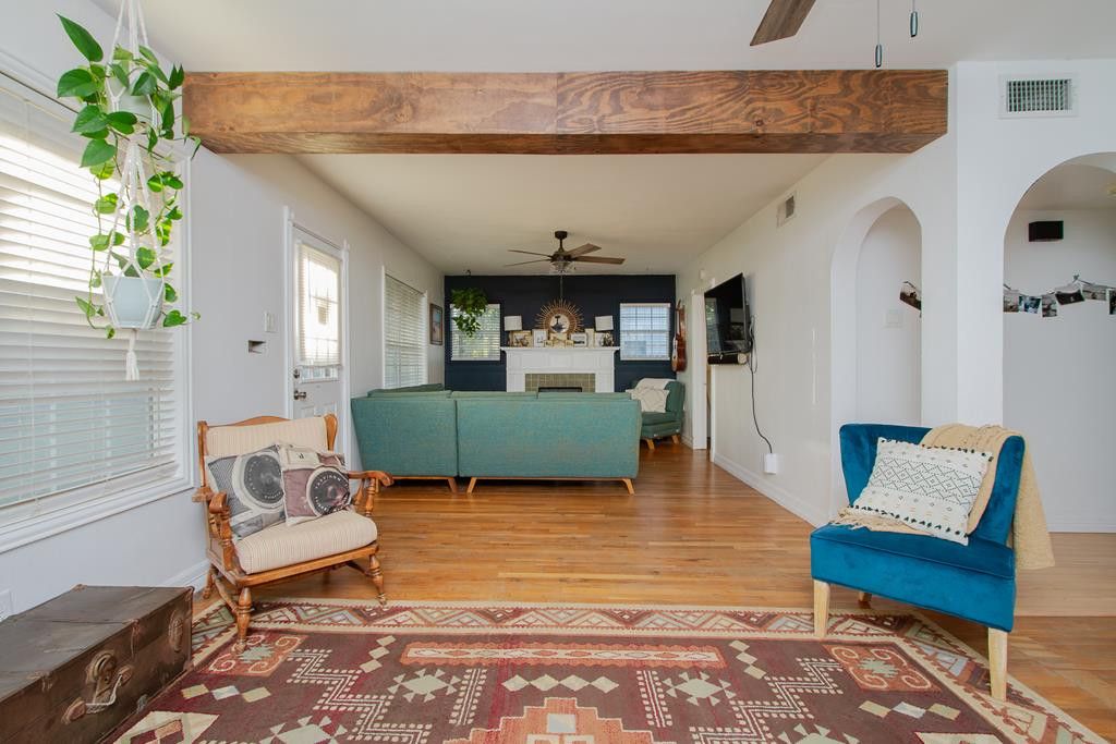 Image 6 of property listing at 316 N Van Buren Street, San Angelo, TX 76901
