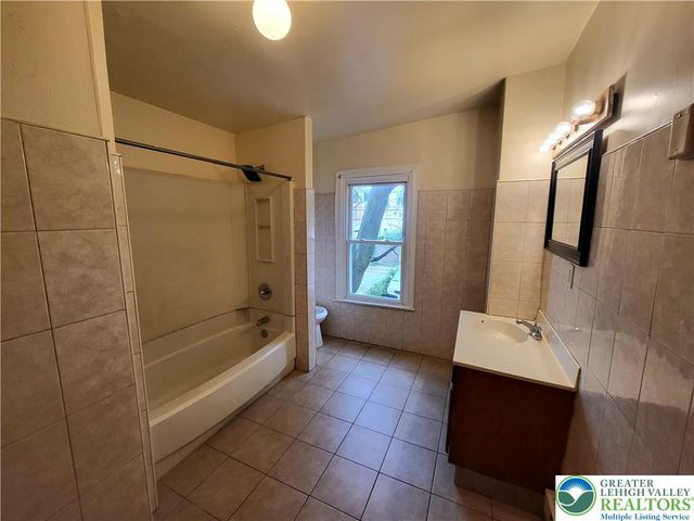 740 North 8th Street 2, Allentown City, PA 18102