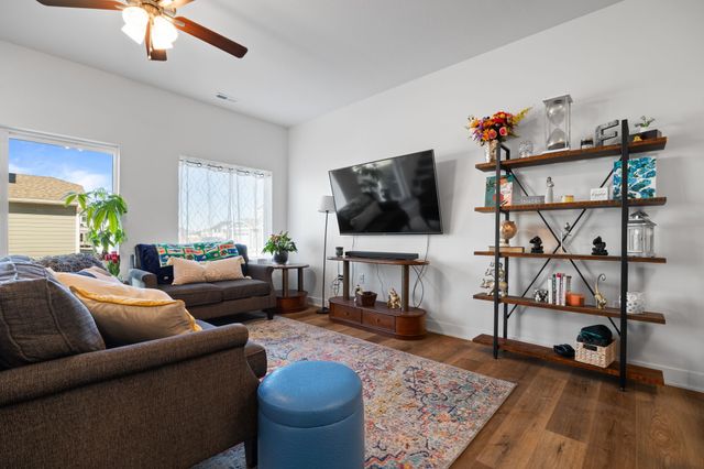 270 NW Waverly Drive, Waukee, IA 50263