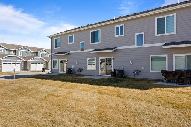 270 NW Waverly Drive, Waukee, IA 50263