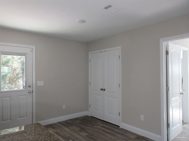 6816 Fast Gun Ln, Milton, FL 32570