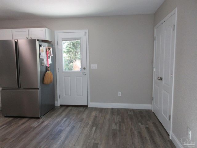 6816 Fast Gun Ln, Milton, FL 32570