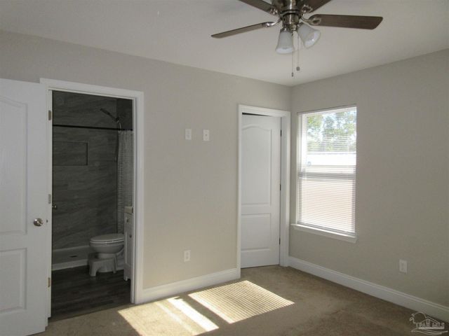 6816 Fast Gun Ln, Milton, FL 32570