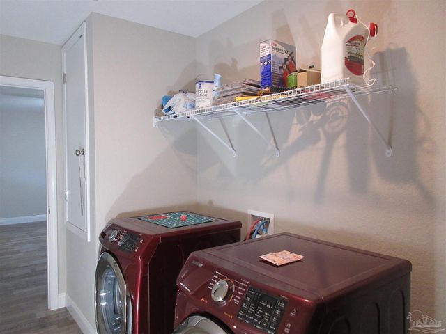 6816 Fast Gun Ln, Milton, FL 32570