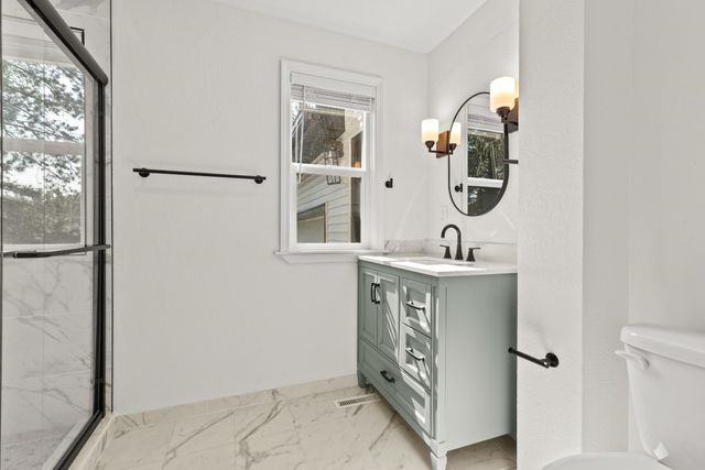 7330 Olde Creek Road, Rockford, IL 61114