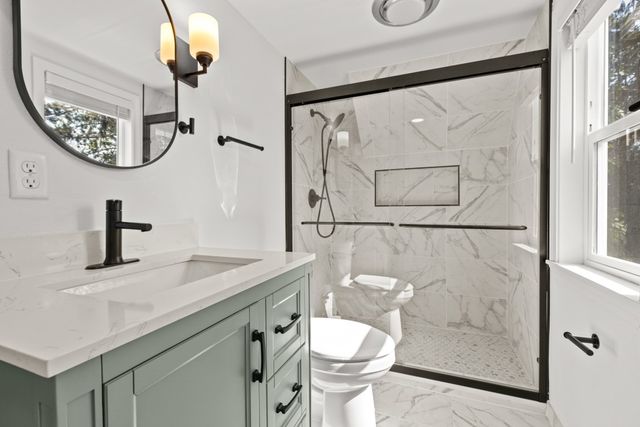 7330 Olde Creek Road, Rockford, IL 61114