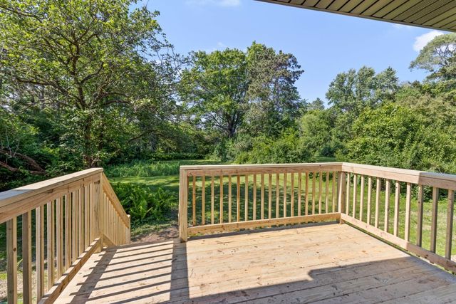 7330 Olde Creek Road, Rockford, IL 61114