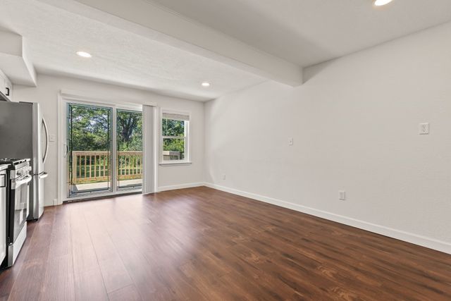 7330 Olde Creek Road, Rockford, IL 61114