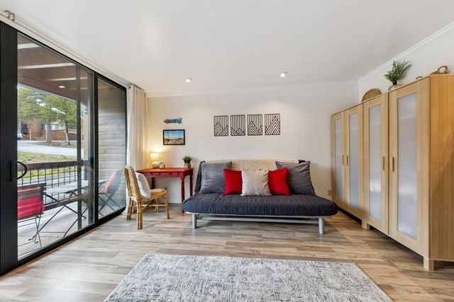 11589 Snowpeak Way Unit 105, Truckee, CA 96161