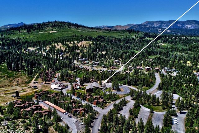 11589 Snowpeak Way Unit 105, Truckee, CA 96161