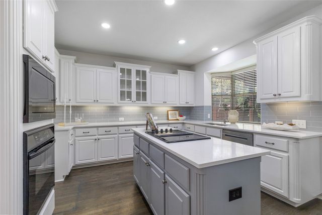 700 Crown Court, Keller, TX 76248