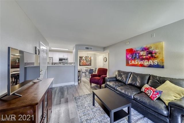 950 Seven Hills Drive 2013, Henderson, NV 89052