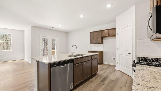 6016 Muirfield Point, Union City, GA 30213