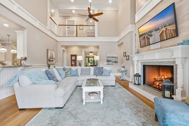 413 Silver Creek Ln., Murrells Inlet, SC 29576