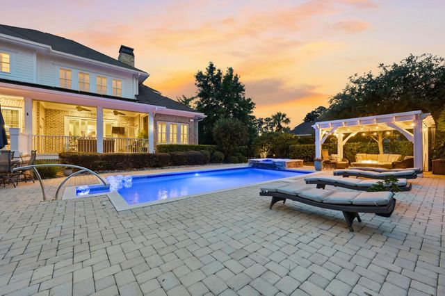 413 Silver Creek Ln., Murrells Inlet, SC 29576