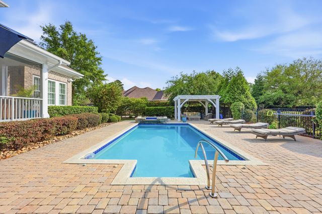 413 Silver Creek Ln., Murrells Inlet, SC 29576