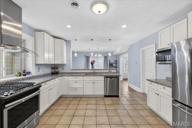 6424 Bradley Avenue, St Louis, MO 63139