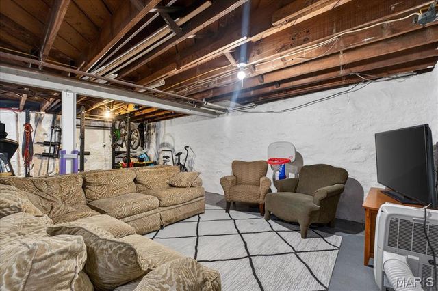 6424 Bradley Avenue, St Louis, MO 63139