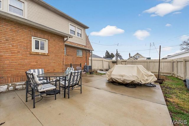 6424 Bradley Avenue, St Louis, MO 63139